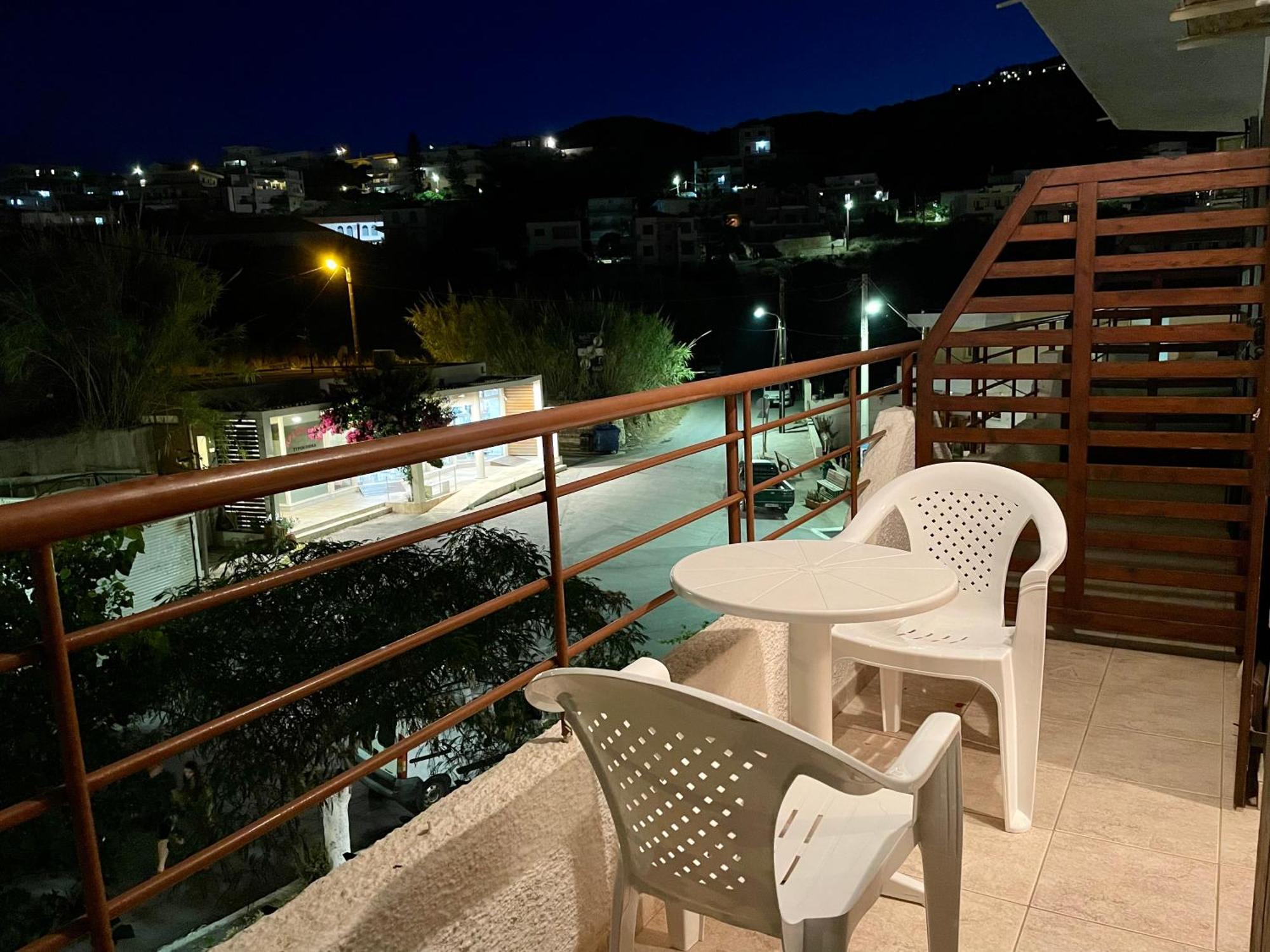 Lefka Hotel Kolymbari Exterior photo