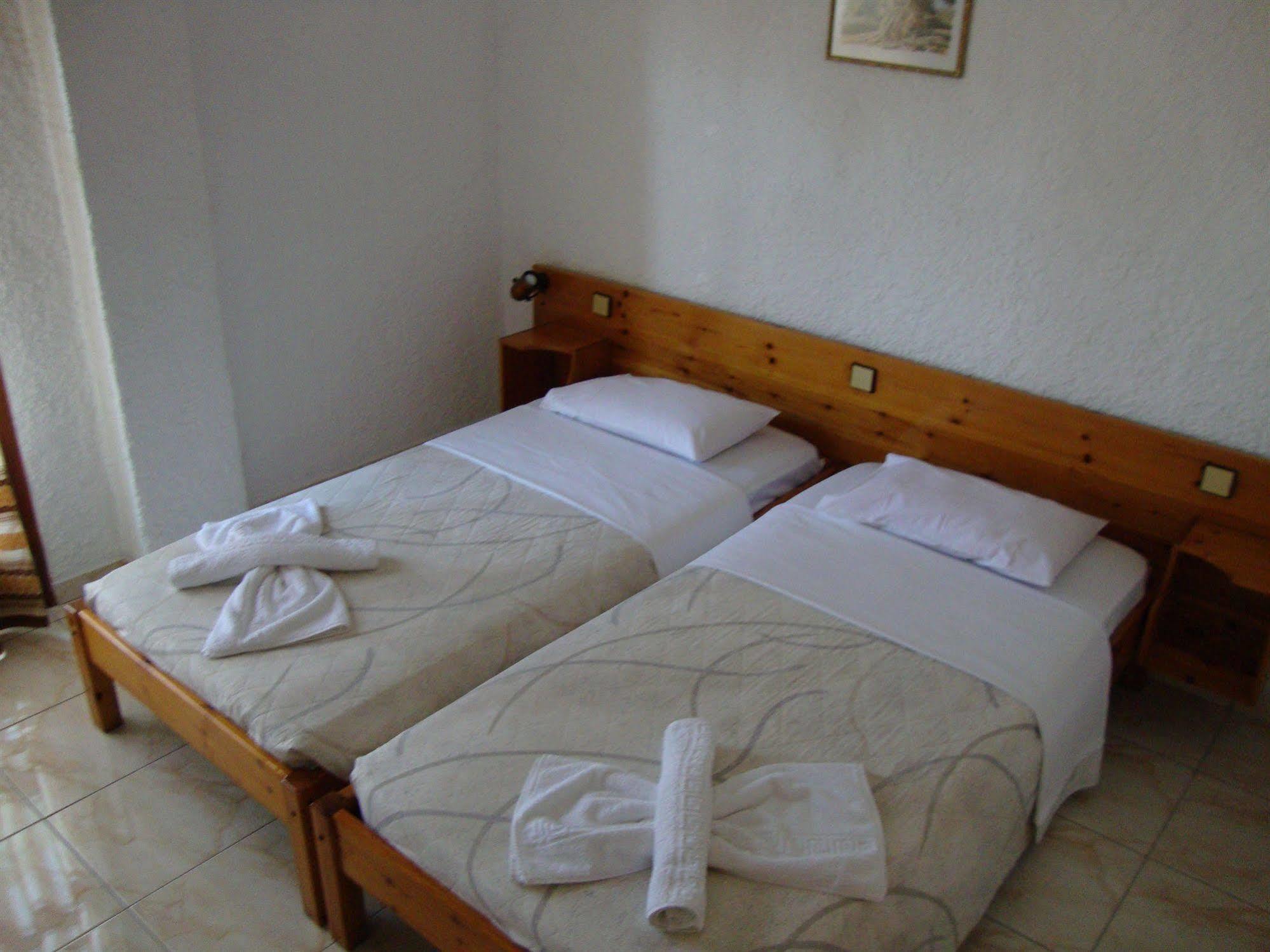 Lefka Hotel Kolymbari Exterior photo