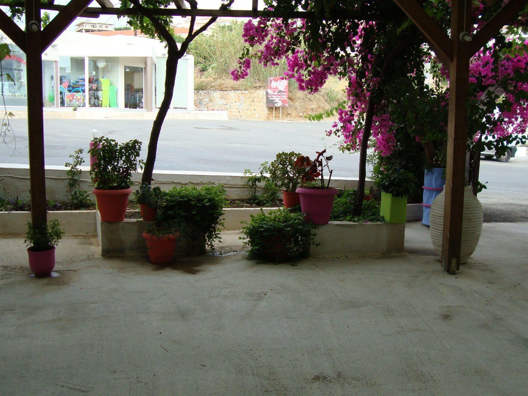 Lefka Hotel Kolymbari Exterior photo